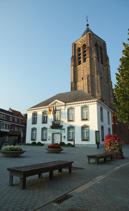 Renovatiewerken, domotica en verlichting van het Oude Gemeentehuis te Mol